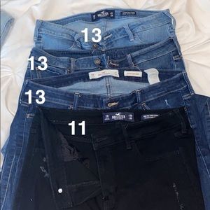 4/$35Hollister Jeans!